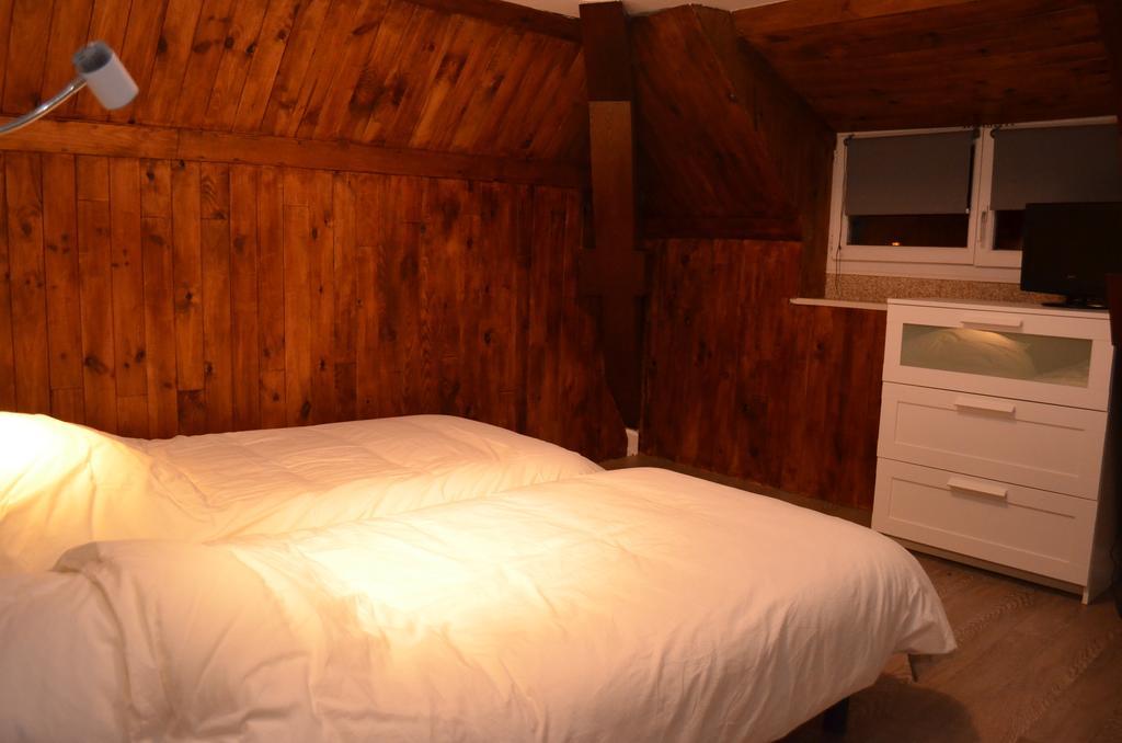 Hotel Auberge Du Lac Marcilly-sur-Tille Habitación foto